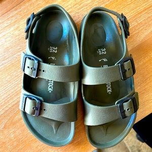 Kids Birkenstock Olive Green Size 32 youth 1